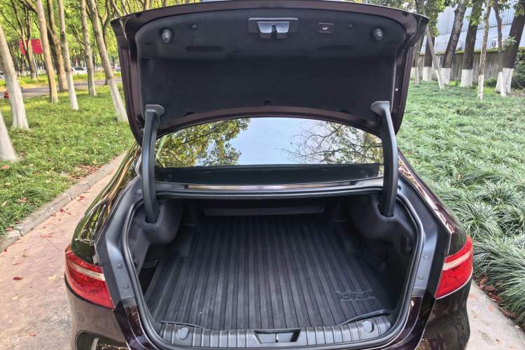 Used Jaguar XFL 2017 XFL 2.0T 240PS Luxury Edition