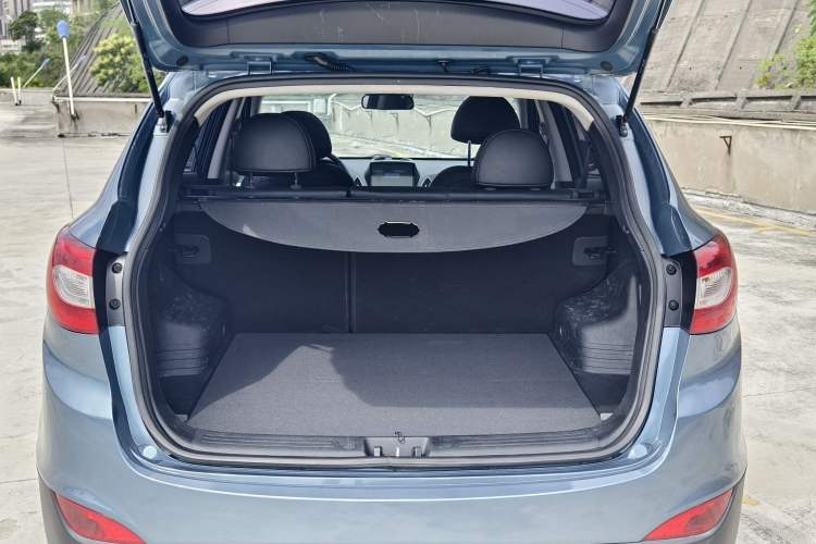 Used Hyundai ix35 2015 2.0L Automatic 2WD Smart Type China IV
