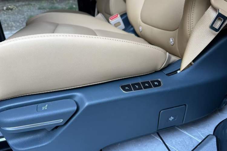 Used GAC Trumpchi E8 New Energy 2024 150km MAX Interior 6