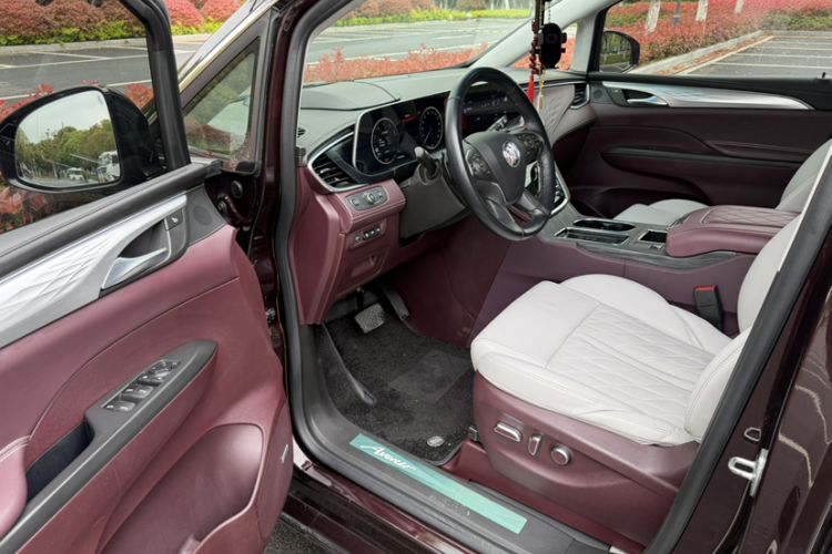 Used Buick GL8 2022 Avenir Aivia Six-Seat Deluxe Edition Interior 2