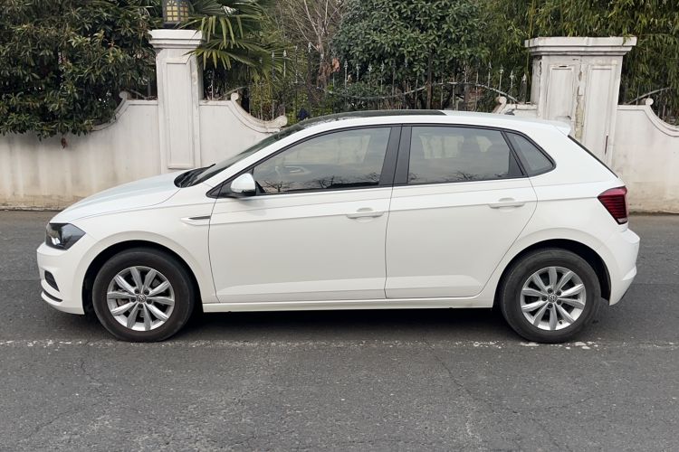 Used Volkswagen Polo 2019 Plus 1.5L Automatic Colorful Technology Edition Exterior 3