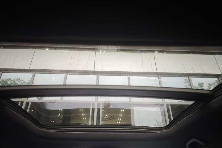 Used BYD Seal 06 New Energy 2024 DM-i 120KM Prestige Model Headliner