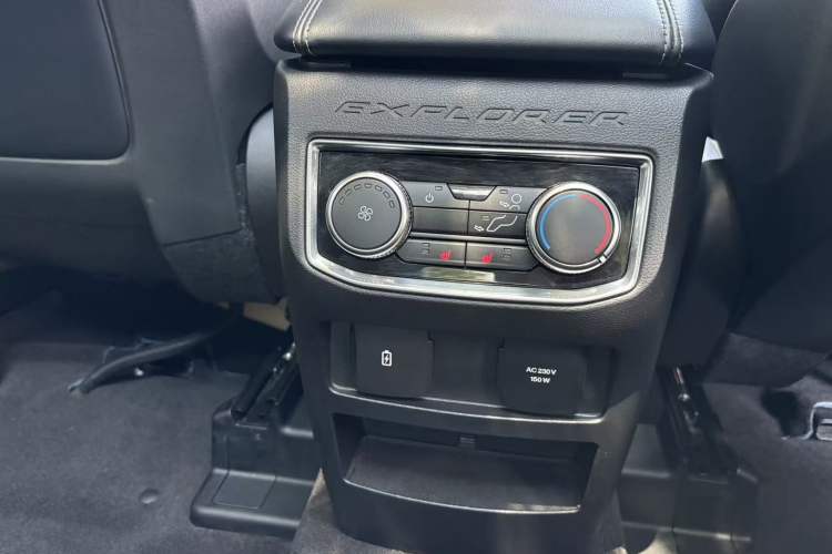 Used Ford Explorer 2020 EcoBoost 285 4x4 Titanium Edition 6 Seats