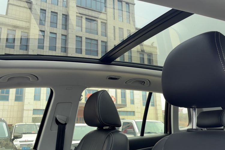 Used Volkswagen Tiguan 2017 300TSI Automatic Two-Wheel Drive Silk Road Comfort Edition