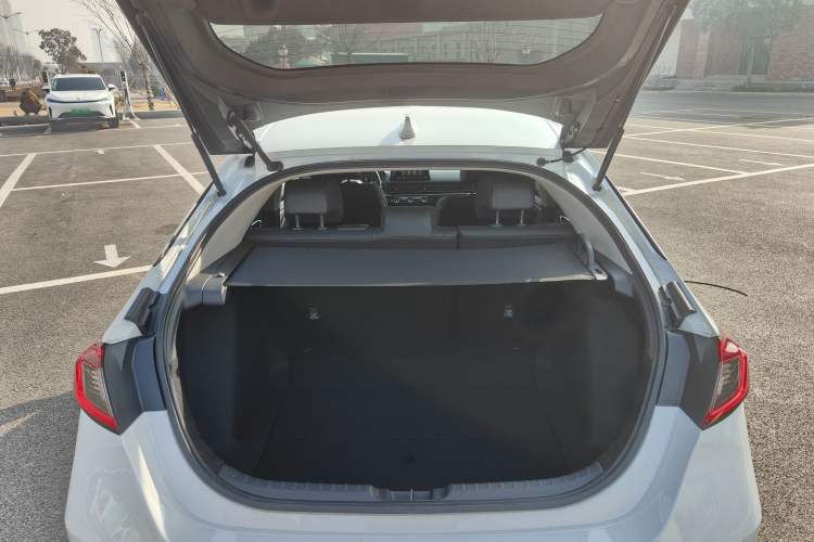 Used Honda Integra 2023 HATCHBACK 2.0L eHEV Sharp Luxury Edition Trunk