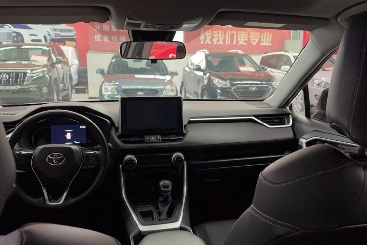 Used Toyota RAV4 2022 2.0L CVT Two-Wheel Drive Fashion Edition Headliner