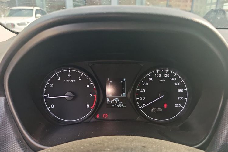 Used Hyundai Verna (older generation) 2017 1.4L Manual Refreshed Version China VI Standard Odometer Close Up