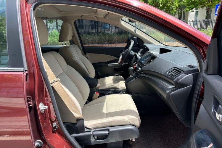 Used Honda CR-V 2016 2.0L two-wheel drive Urban Edition