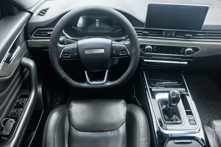 Used JETOUR X70S 2019 1.5T Manual Explore Edition China V Standard
