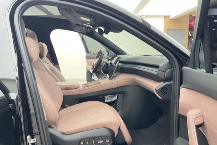 Used Nio EC6 2024 75 kWh Interior 3