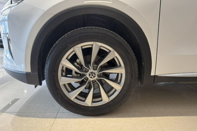 Used Venucia Star 2023 260T Starful Achievement Edition Pro