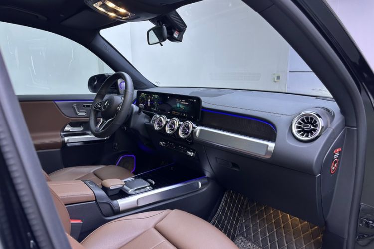 Used Mercedes-Benz GLB 2023 GLB 220 Fashion Model Interior 7