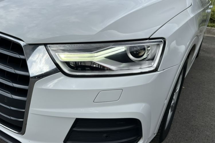 Used Audi Q3 2016 35 TFSI quattro all-wheel-drive style model Left Front Headlight