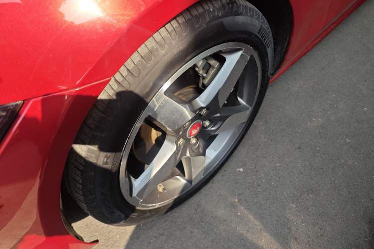 Used Jaguar XE 2015 2.0T 200 PS R-Sport