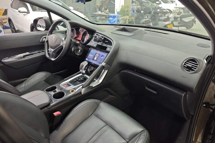 Used Peugeot 3008 2013 2.0L Automatic Trend Edition Interior 2