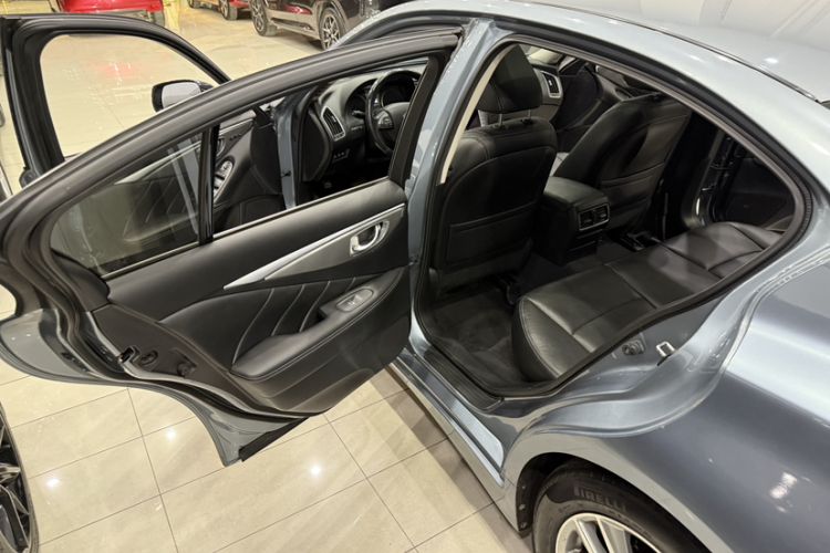 Used Infiniti Q50 2014 2.0T Luxury Edition