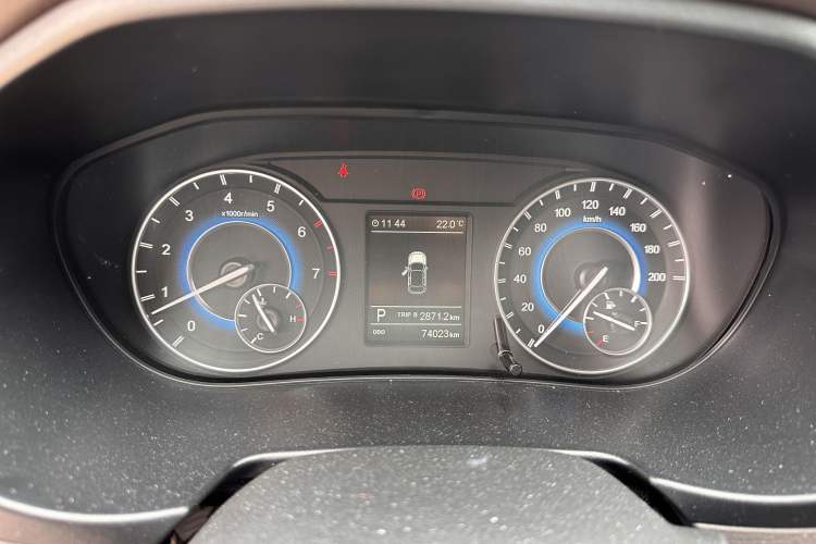 Used Dongfeng Fengon S560 2018 1.8L CVT Smart Connect 7-Seater