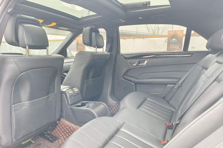 Used Mercedes-Benz E-Class 2015 Facelift E 200 L Sport Edition