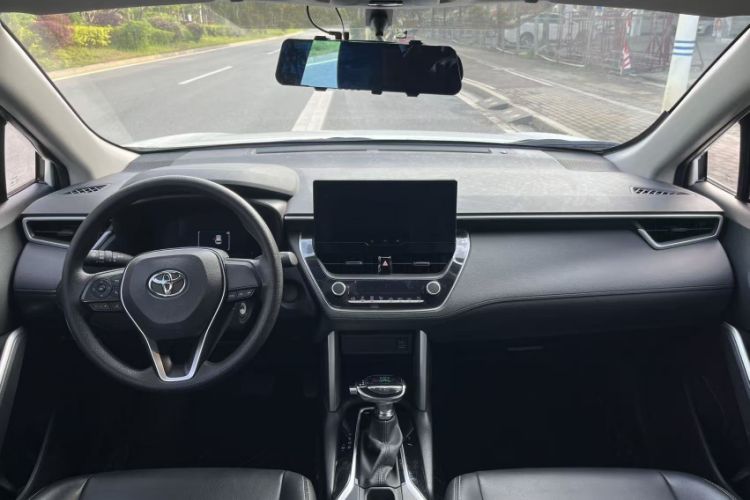 Used Toyota FRONTLANDER 2023 2.0L CVT Elite Edition Interior 3