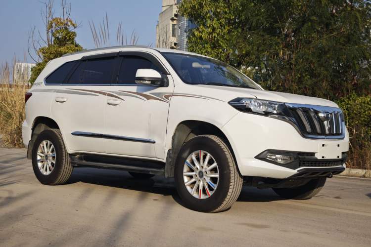 Used Foday Landfort 2015 1.9T Diesel Two-Wheel Drive Standard Edition 7 Seats
