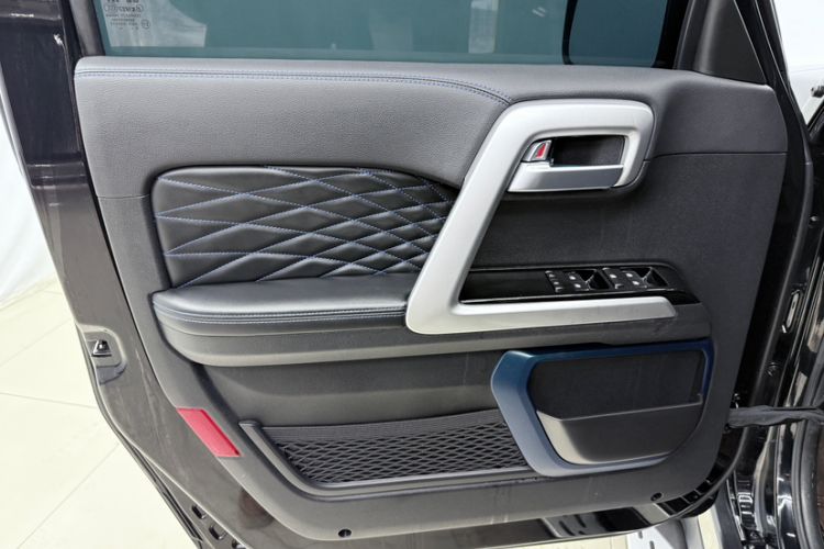 Used BAIC Off-Road BJ40 2024 2.0T Urban Hunter Honor Edition Interior 9