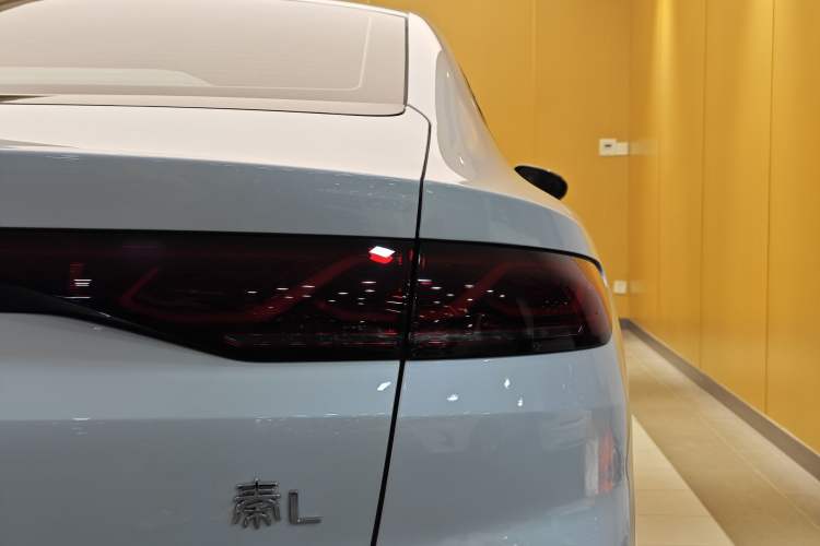 Used BYD Qin L 2024 DM-i 120KM Beyond Model