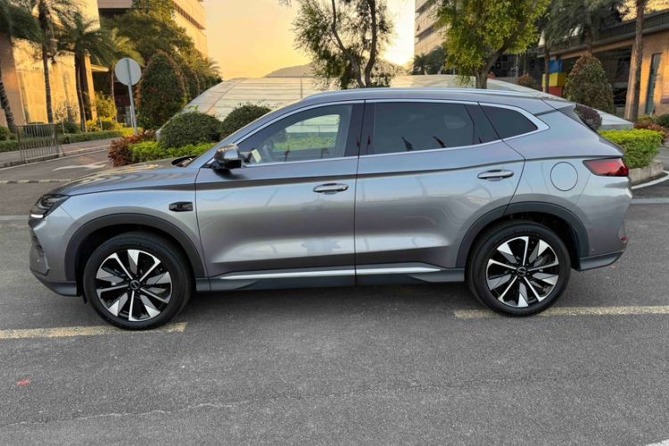 Used BYD Song PLUS New Energy 2025 DM-i Smart Drive 112KM Prestige Model
