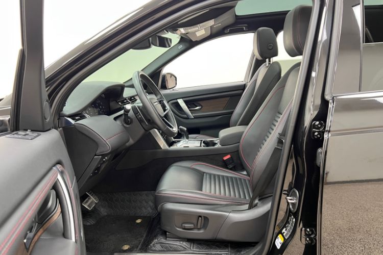 Used Land Rover Discovery Sport 2021 249 PS R-Dynamic S Performance Edition Interior 11