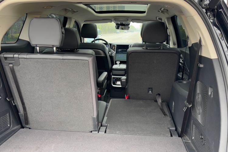 Used Hongqi HS7 PHEV 2024 2.0T PHEV Four-Wheel Drive Flagship Edition 6 Seats Interior 4