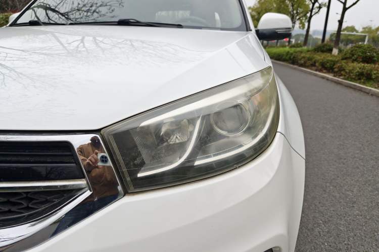 Used Chery Tiggo 3 2015 1.6L CVT ZhiShang Sport Edition Left Front Headlight