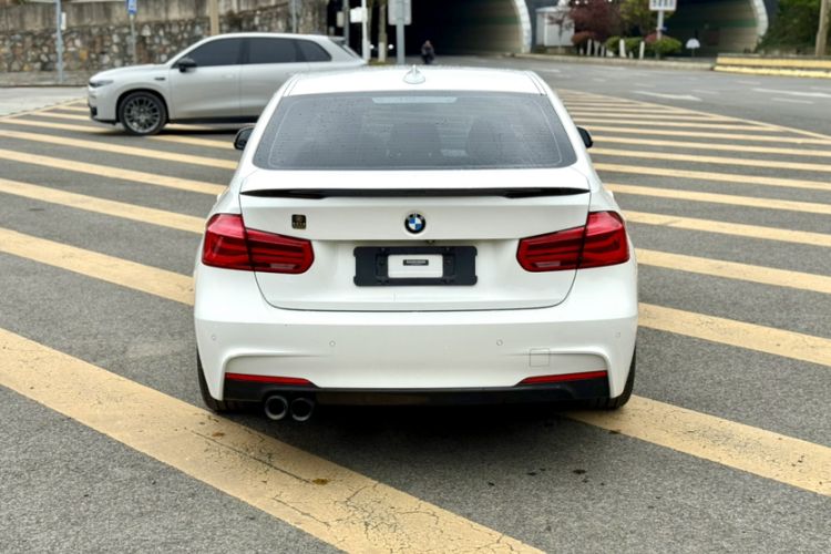 Used BMW 3 Series 2019 320i M Sport Package Exterior 4
