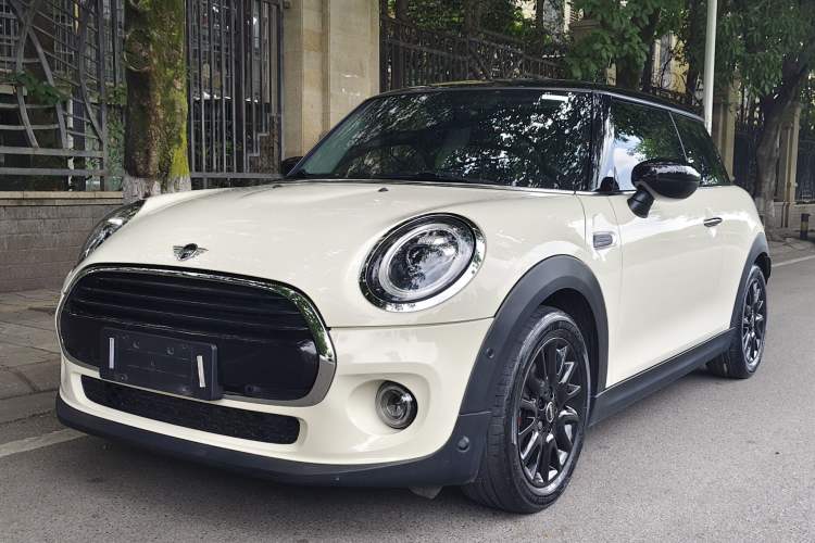 Used MINI 2021 1.5T COOPER Classic Edition