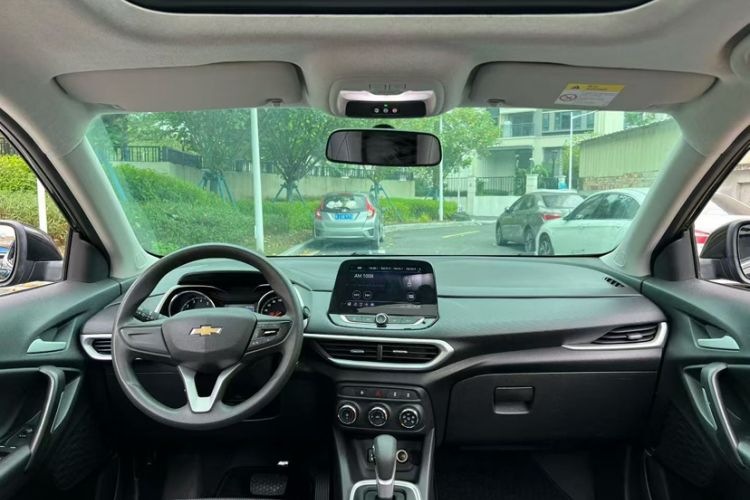 Used Chevrolet Trax 2019 325T Automatic Fun Edition China VI Standard