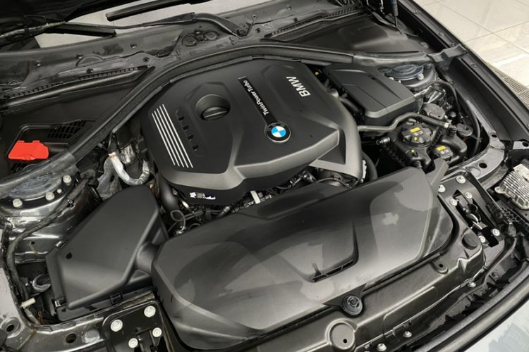 Used BMW 3 Series GT 2019 320i M Sport Package Interior 3