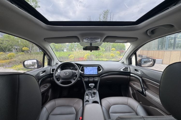 Used GAC Trumpchi GS4 2017 235T Automatic Two-Wheel Drive Elite Edition Interior 3