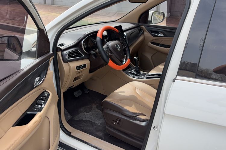 Used Baojun 730 2017 1.8L iAMT Prestige Version 7 Seats