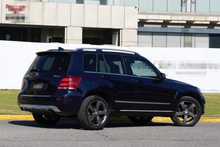 Used Mercedes-Benz GLK-Class 2013 GLK 300 4MATIC Dynamic Sunroof Model
