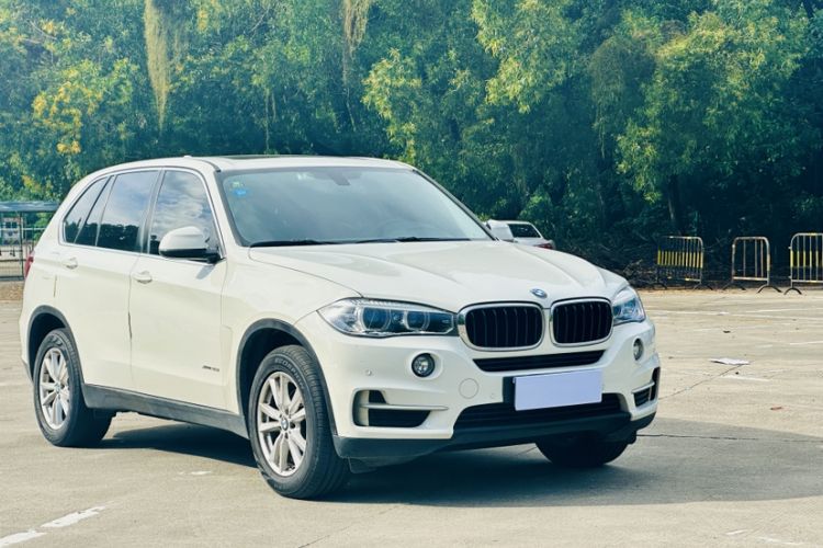Used BMW X5 2016 xDrive35i parallel import
