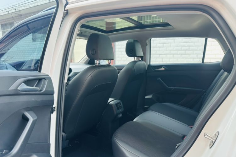 Used Volkswagen Tacqua 2023 200TSI DSG Joy-Connect Edition Interior 2