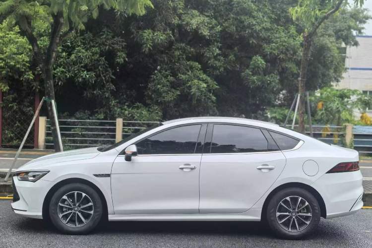 Used BYD Qin PLUS 2024 HONOR Edition DM-i 55KM Leading Model