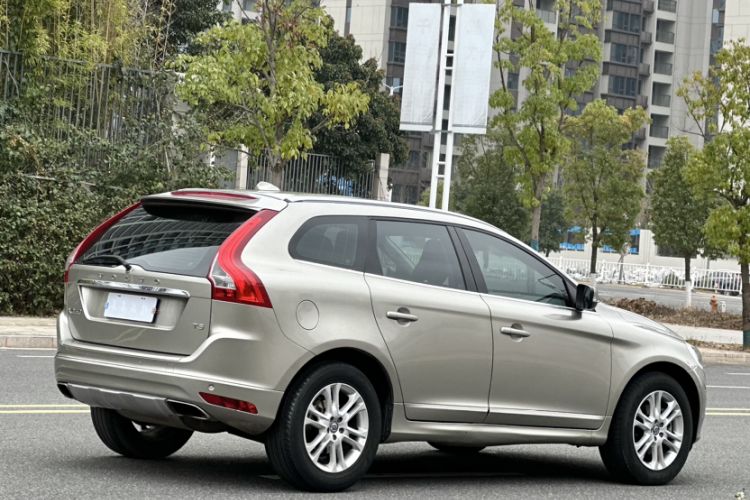 Used Volvo XC60 2016 T5 Smart Upgrade Model
