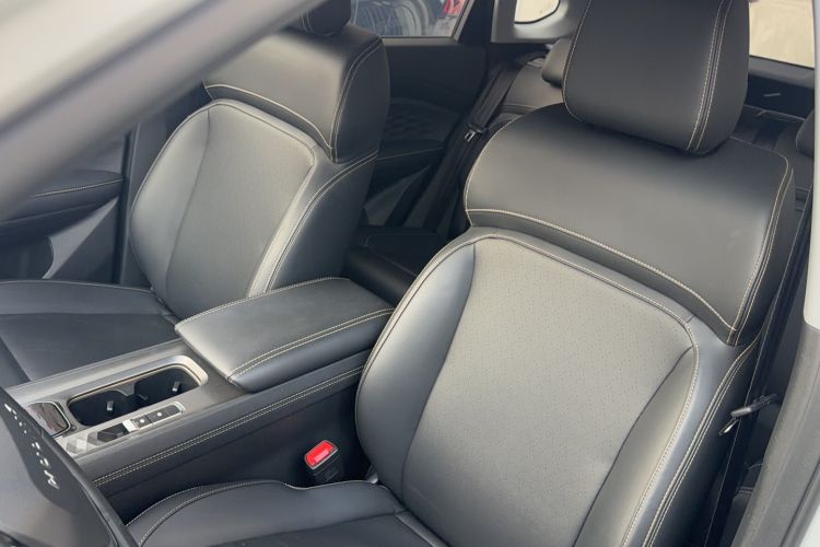 Used Wuling Xingyun 2023 2.0L DHT Standard Edition