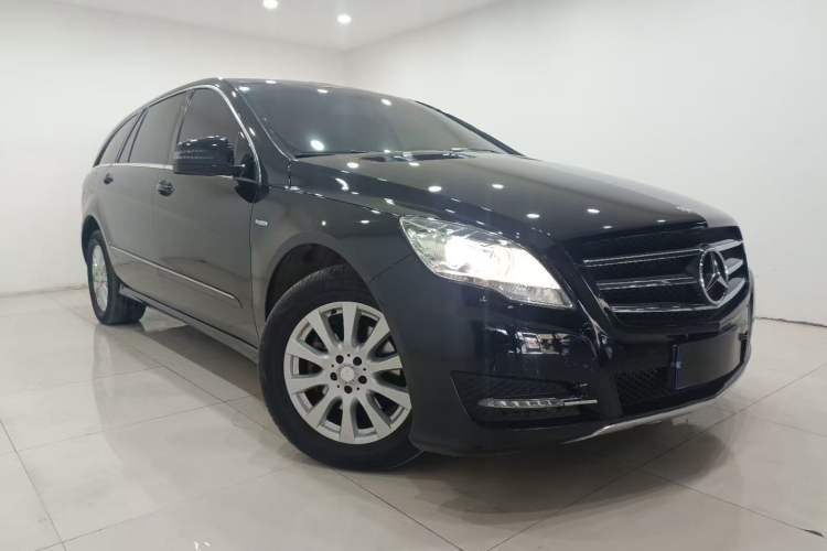 Used Mercedes-Benz R-Class 2017 R 320 4MATIC Business Edition Prestige Model
