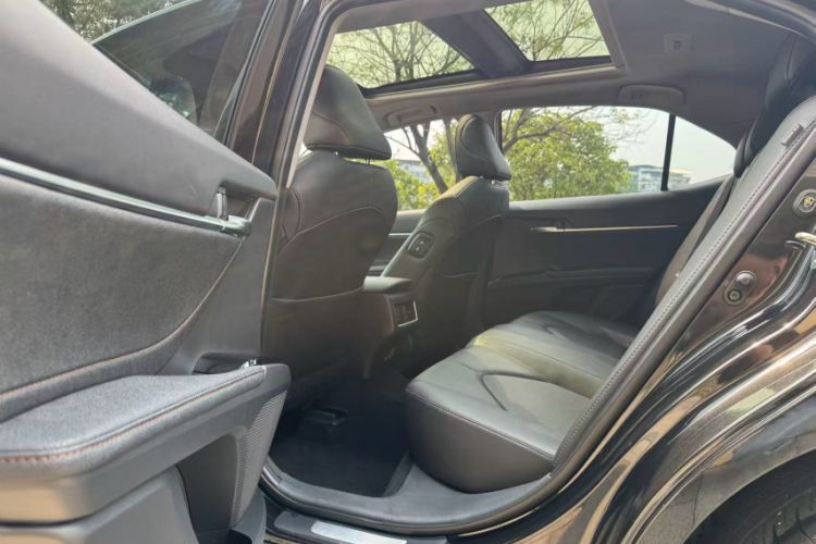 Used Toyota Camry 2023 2.5G Luxury Edition Interior 6