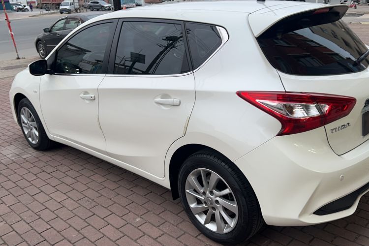 Used Nissan Tiida 2020 1.6L CVT Cool Edition
