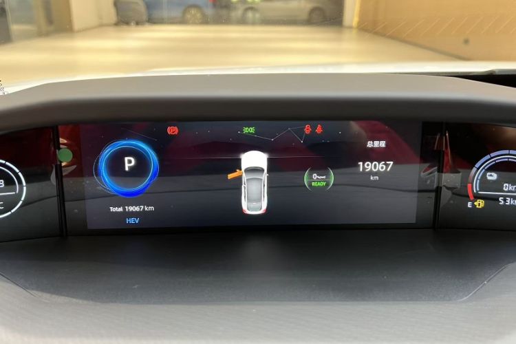 Used Changan UNI-V iDD 2023 Zhidian iDD 1.5T 113km Smart & Fun Version (Rapid Edition)