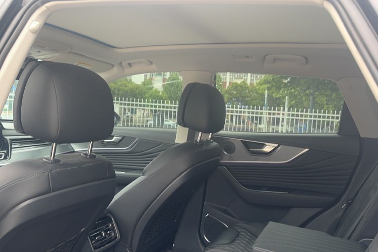 Used Hongqi HS5 2023 2.0T Qixiang Pro Edition