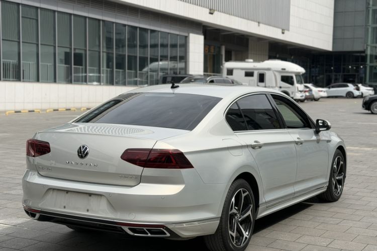 Used Volkswagen Magotan 2023 2 Million Units Commemorative Edition 330TSI DSG Luxury Version