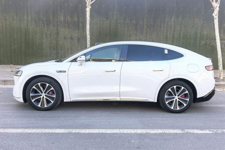 Used Hima Luxeed R7 2024 All-Electric 736 km Ultra
