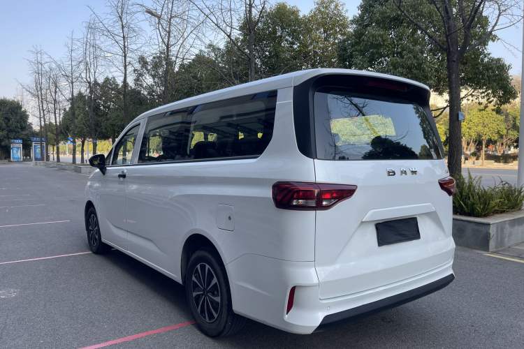 Used BAW Ruisheng Ace M7 2023 2.0L Long Wheelbase Wealth Creation Version 9 Seats